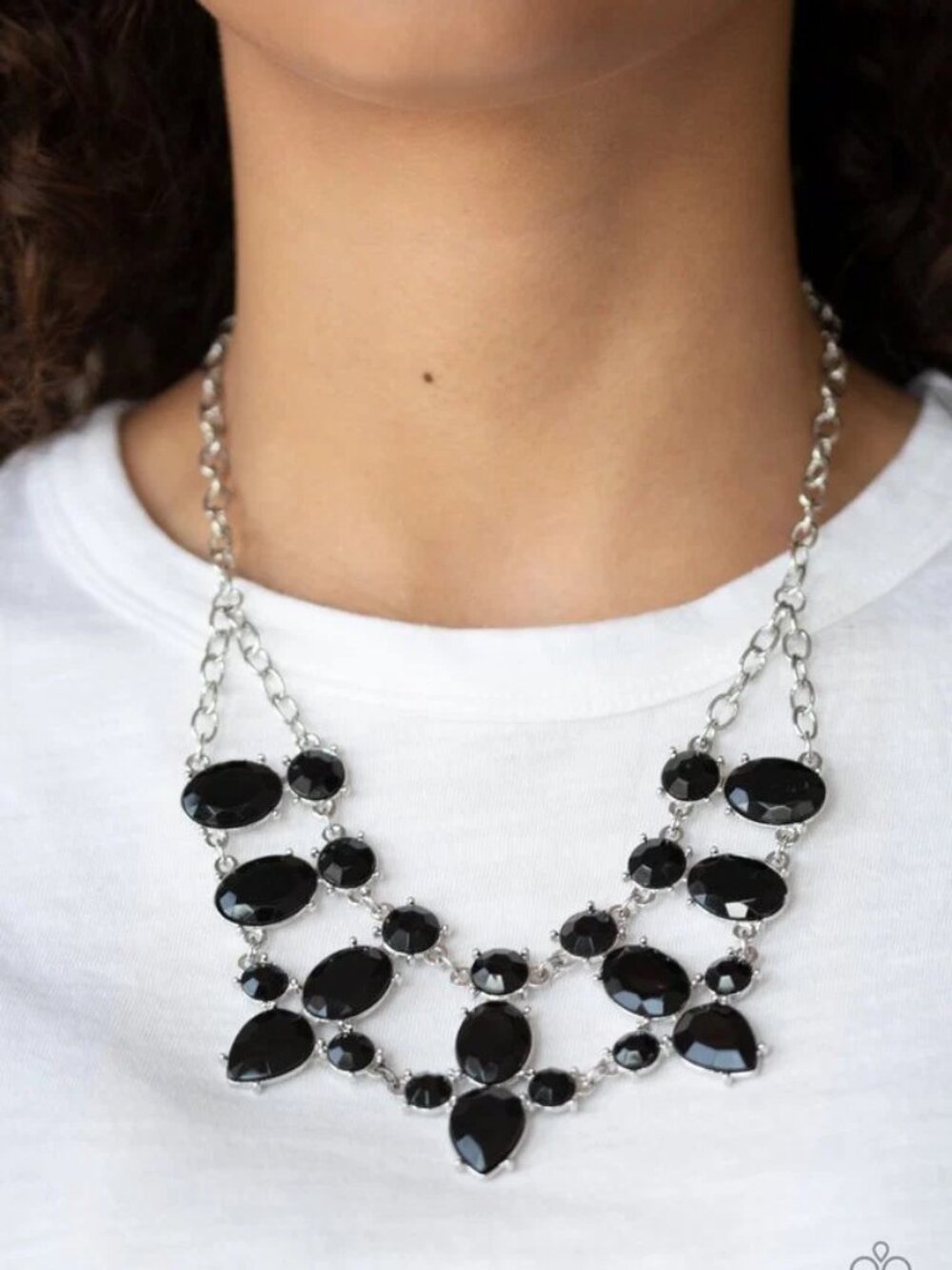 Paparazzi Jewelry Accessories - Goddess Glow - Black Necklace - Vintage